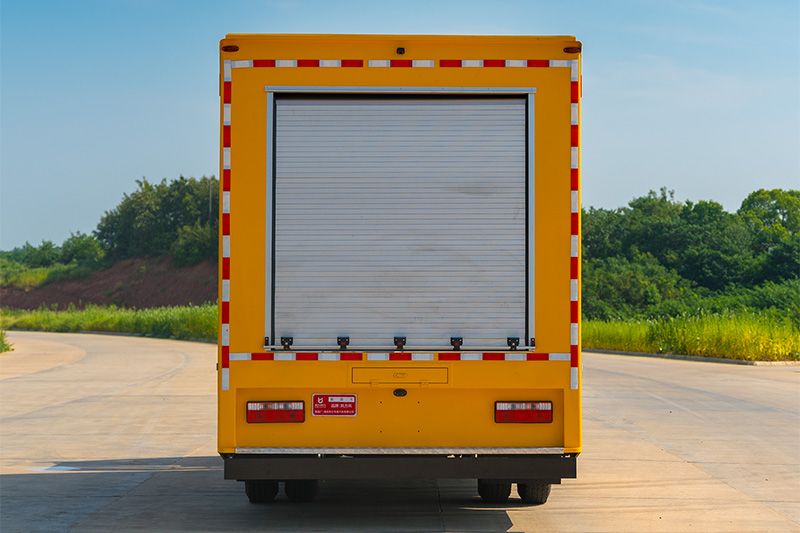 东风大多利卡救险车