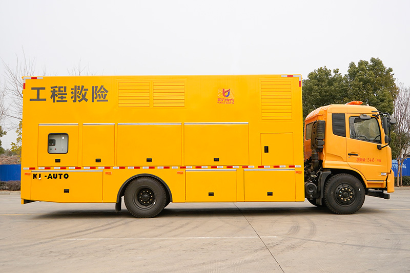 东风小多利卡双排救险车