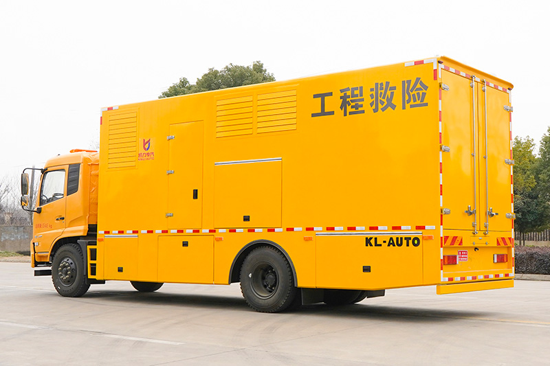 东风小多利卡双排救险车